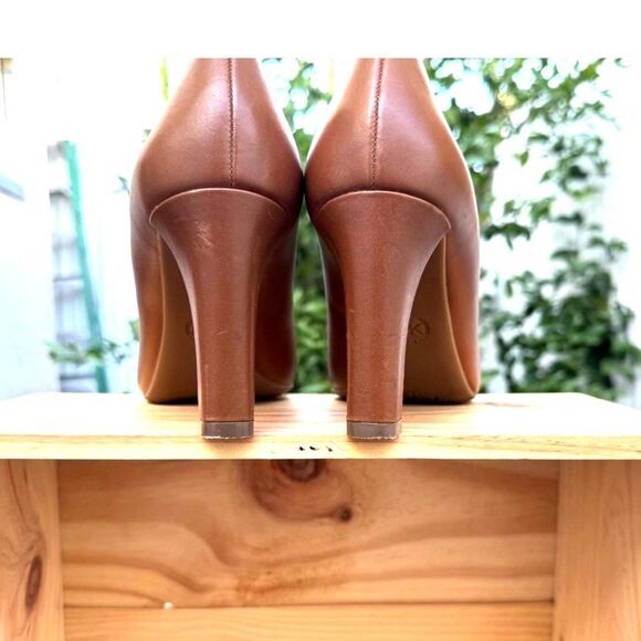 Michael Kors Milly Luggage Tan Leather Pointed Toe Flex Pumps Heels Size 9.5 - Picture 15 of 16